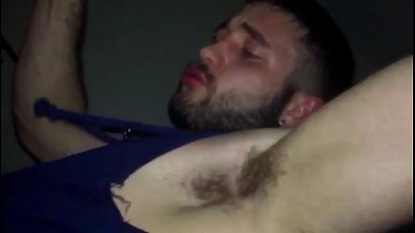 Mlk me fodendo na escada do prédio depois da academia