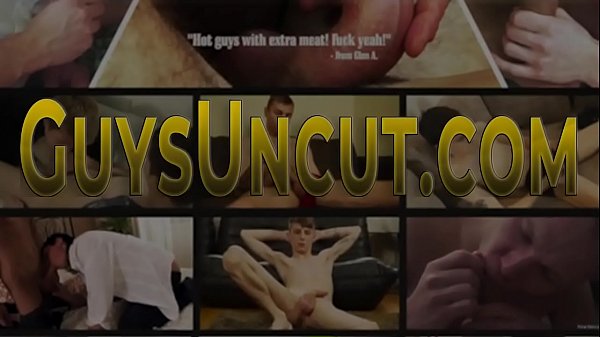 Uncircumcized twinks suck uncut cocks in 69
