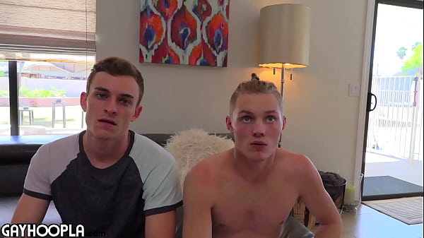 LEONARDO’S TIGHT ASS SPREAD WIDE OPEN BY JIMMY’S THICK DICK.