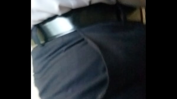 Jefe v. a empleado en la oficina