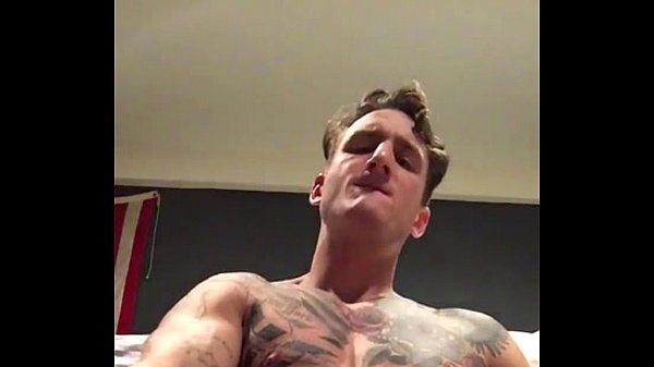 Punheta cheio de muito tesão