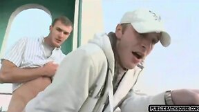 Guys love to fuck in public – scene 2