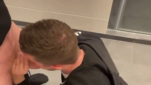 Getting a cock sucking from a stranger