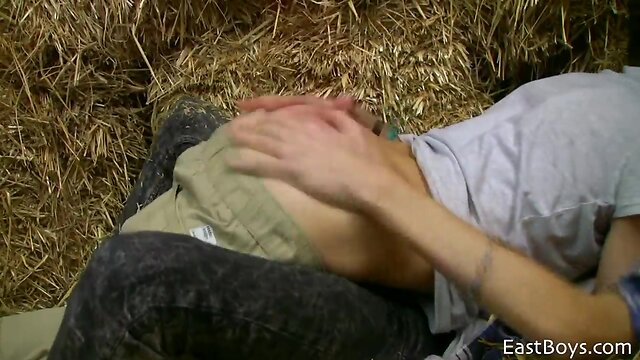 18 teenagers in hot action