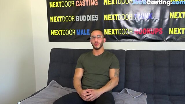 Muscly audition amateurish goes up in solo action