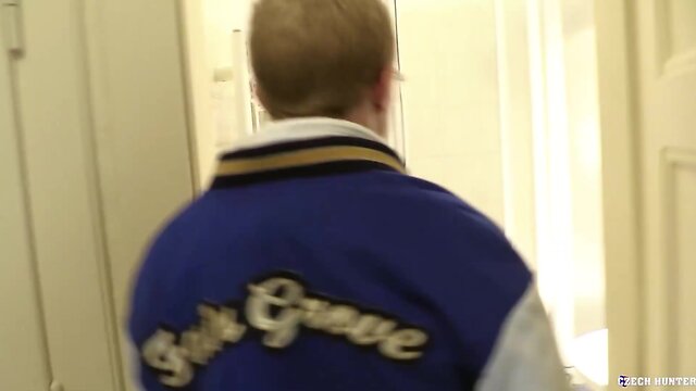 Fortunate blond twink takes advantage of hot neighbor before moving out – hunks pov bareback fun!