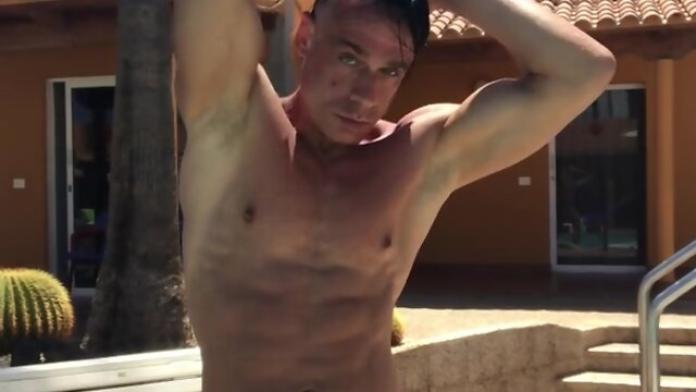 Muscular nudity performance